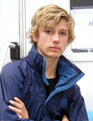 Alex Pettyfer 1 Loading...
