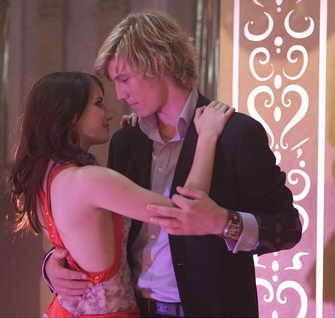 Alex Pettyfer 10 Loading...