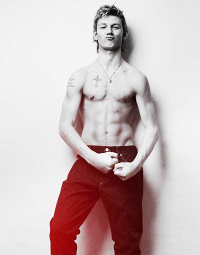 Alex Pettyfer 21 Loading...