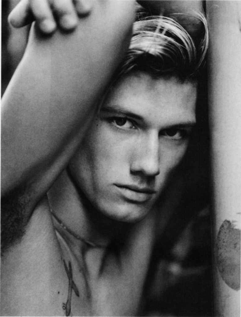Alex Pettyfer 25 Loading...