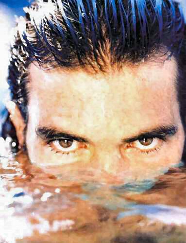 Antonio Banderas 9 Loading...