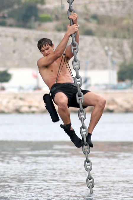 Ashton Kutcher 58 Loading...