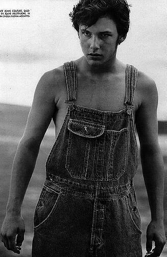 Brad Renfro 4 Loading...