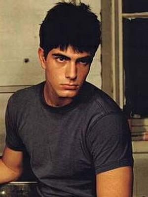 Brandon Routh 20 Loading...