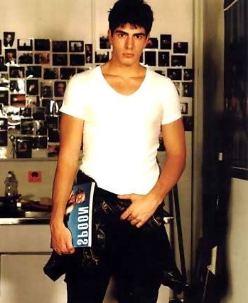 Brandon Routh 21 Loading...