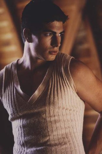 Brandon Routh 5 Loading...