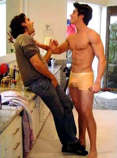 Watch Brandon Routh naked sex movie clips!