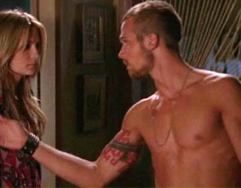 Watch HD Cam Gigandet naked clips!