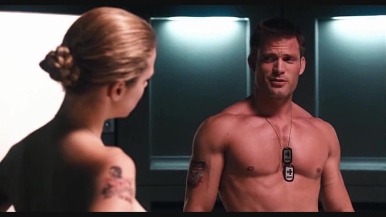 Casper Van Dien 12 Loading...