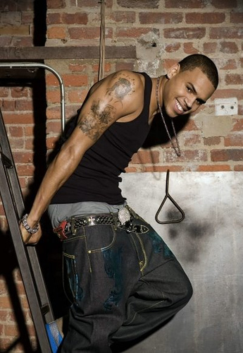 Chris Brown 9 Loading...