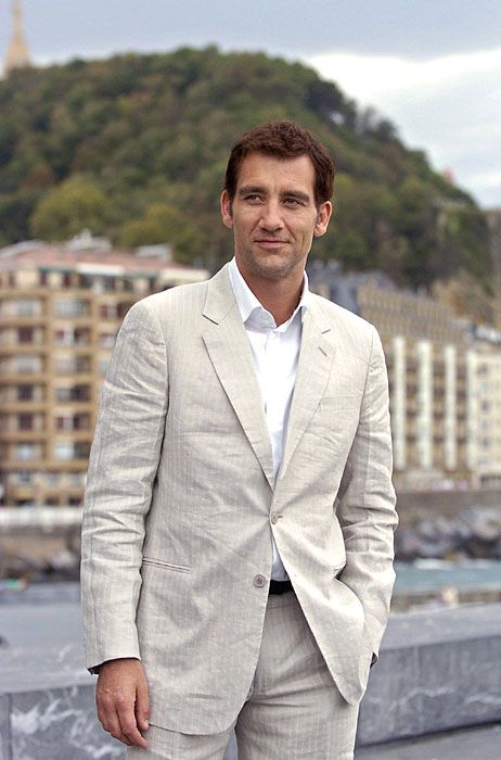 Clive Owen 11 Loading...
