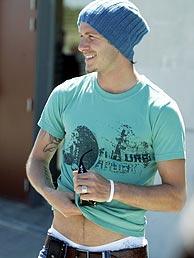 David Beckham 28 Loading...