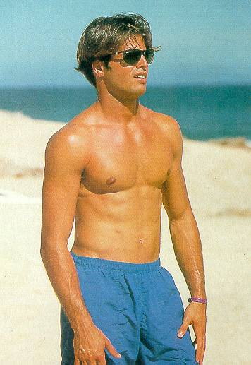 David Charvet 14 Loading...