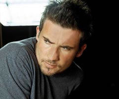 Dominic Purcell 6 Loading...