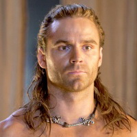 Dustin Clare