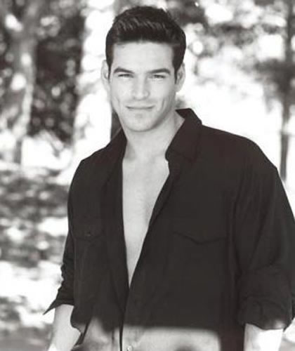 Eddie Cibrian 3 Loading...