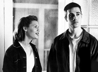 Freddie Prinze Jr. 33 Loading...
