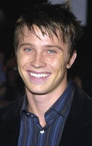 Garrett Hedlund 10 Loading...