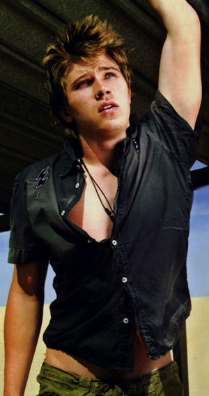 Garrett Hedlund 3 Loading...