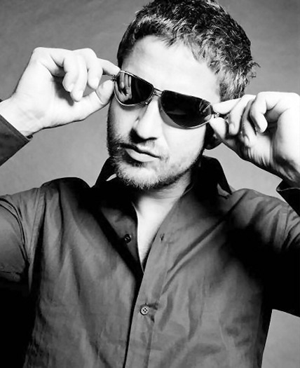 Gerard Butler 9 Loading...