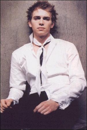 Hayden Christensen 12 Loading...