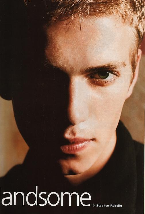 Hayden Christensen 9 Loading...