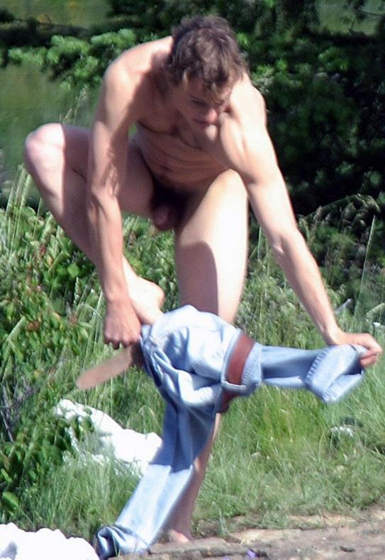Heath Ledger 18 Loading...
