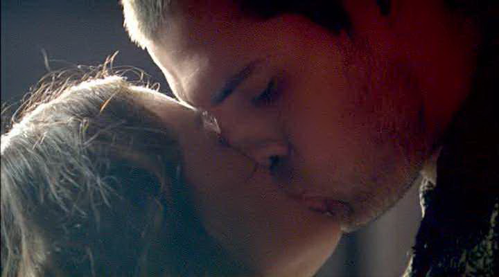 View HQ photos and movie clips!