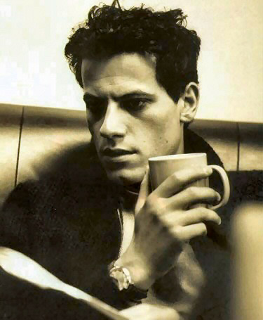 Ioan Gruffudd 10 Loading...