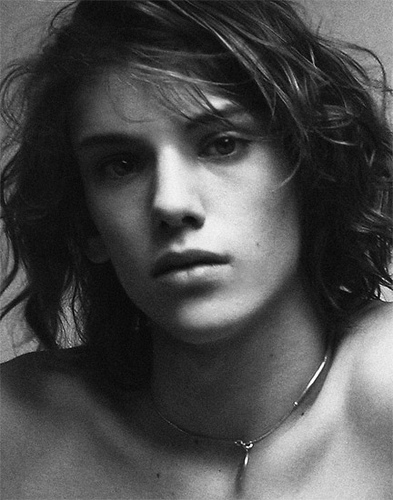 Jamie Campbell Bower 1 Loading...