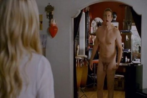 See Jason Segel full frontal in detail.
