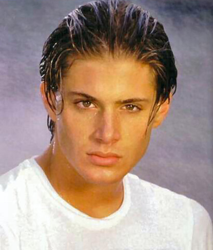 Jensen Ackles 8 Loading...