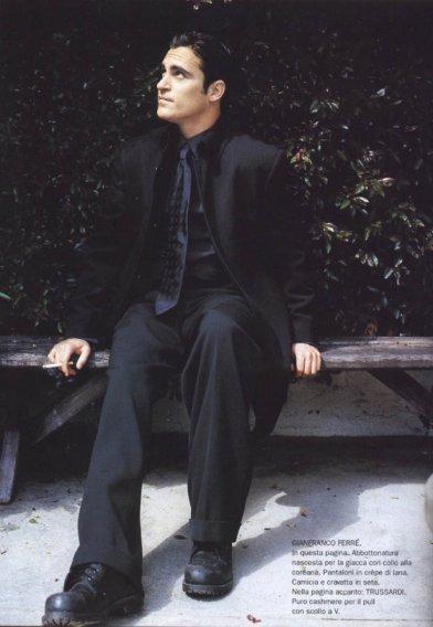 Joaquin Phoenix 14 Loading...