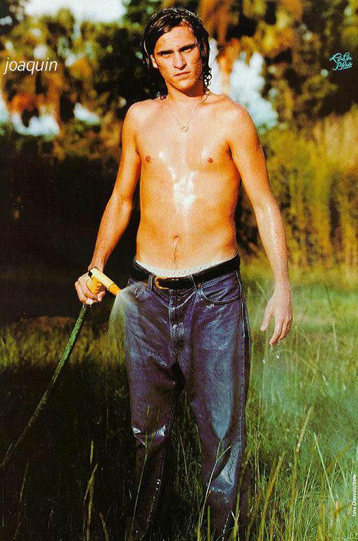 Joaquin Phoenix 2 Loading...