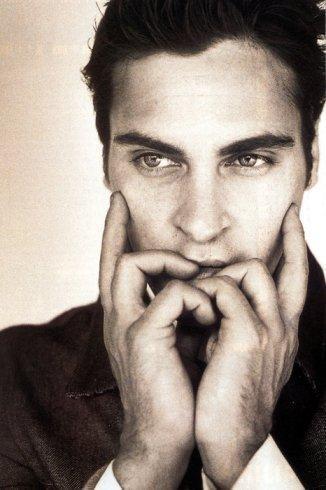 Joaquin Phoenix 4 Loading...