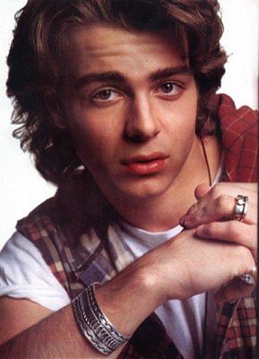 Joey Lawrence 6 Loading...