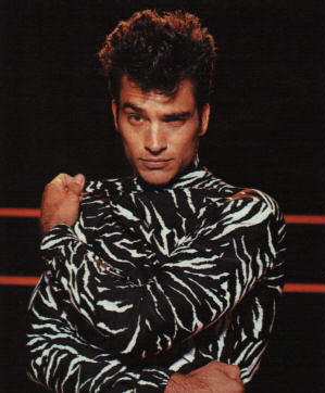 Johnathon Schaech 22 Loading...