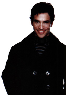 Johnathon Schaech 26 Loading...