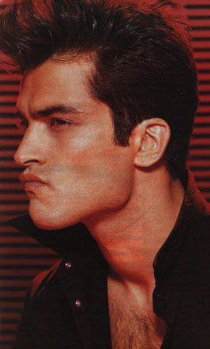 Johnathon Schaech 32 Loading...