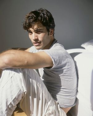 Johnathon Schaech 33 Loading...