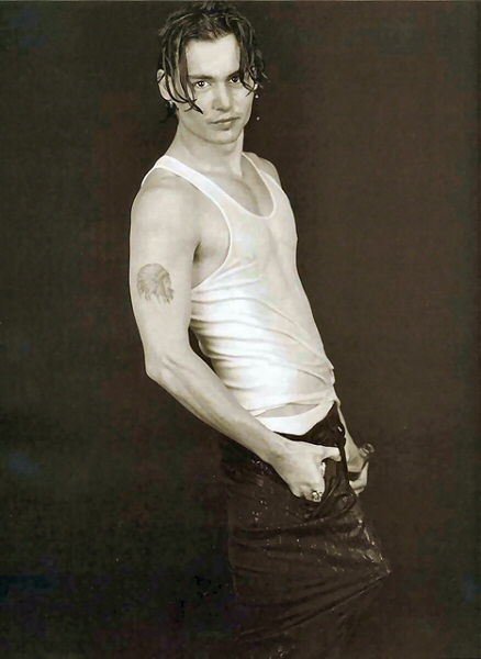 Johnny Depp 15 Loading...