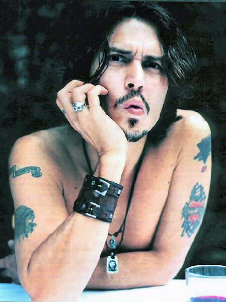 Johnny Depp 17 Loading...