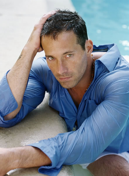 Johnny Messner 2 Loading...
