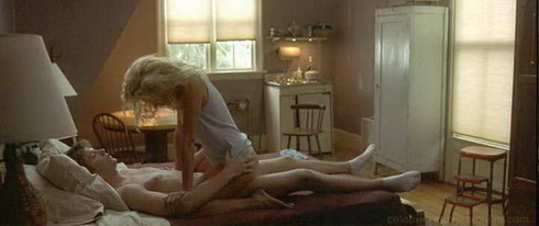Download exclusive movie clips.