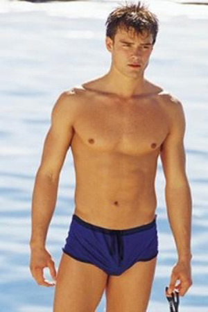 Josh Duhamel 18 Loading...