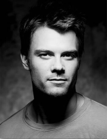 Josh Duhamel 6 Loading...