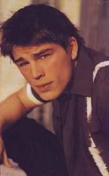 Josh Hartnett 26 Loading...