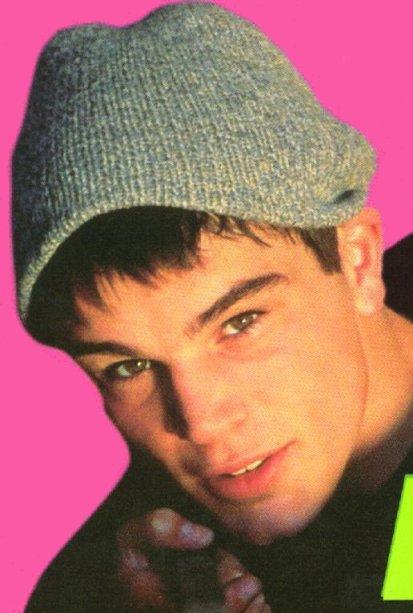 Josh Hartnett 68 Loading...