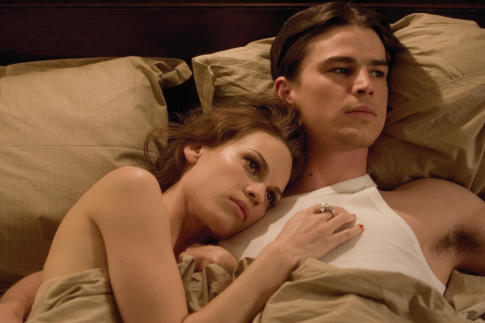 Josh Hartnett 84 Loading...