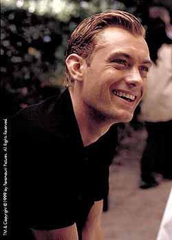 Jude Law 33 Loading...